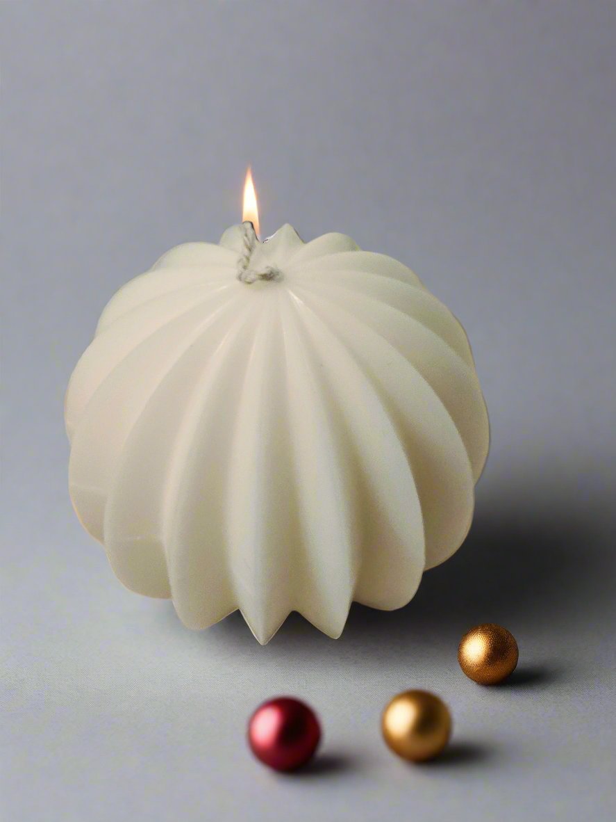 Christmas Ball - Sharp Shape - Festive Candle